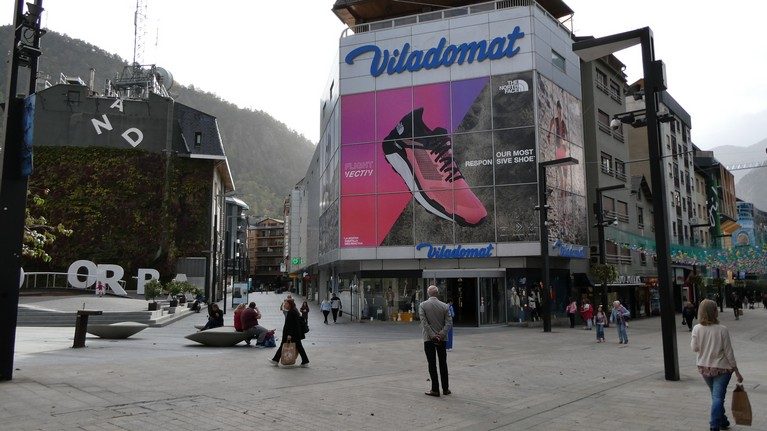 Viladomat store front, Andorra