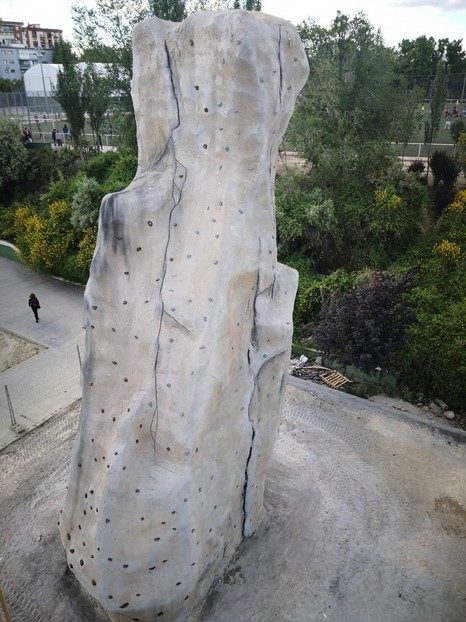 Sprayed-concrete monolith, Madrid