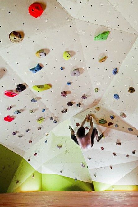 Wooden bouldering wall, Madrid
